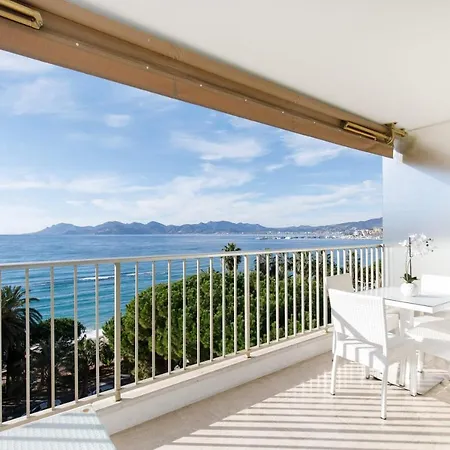 On La Croisette Deluxe 2 Bedrooms 2 Baths Apartment
